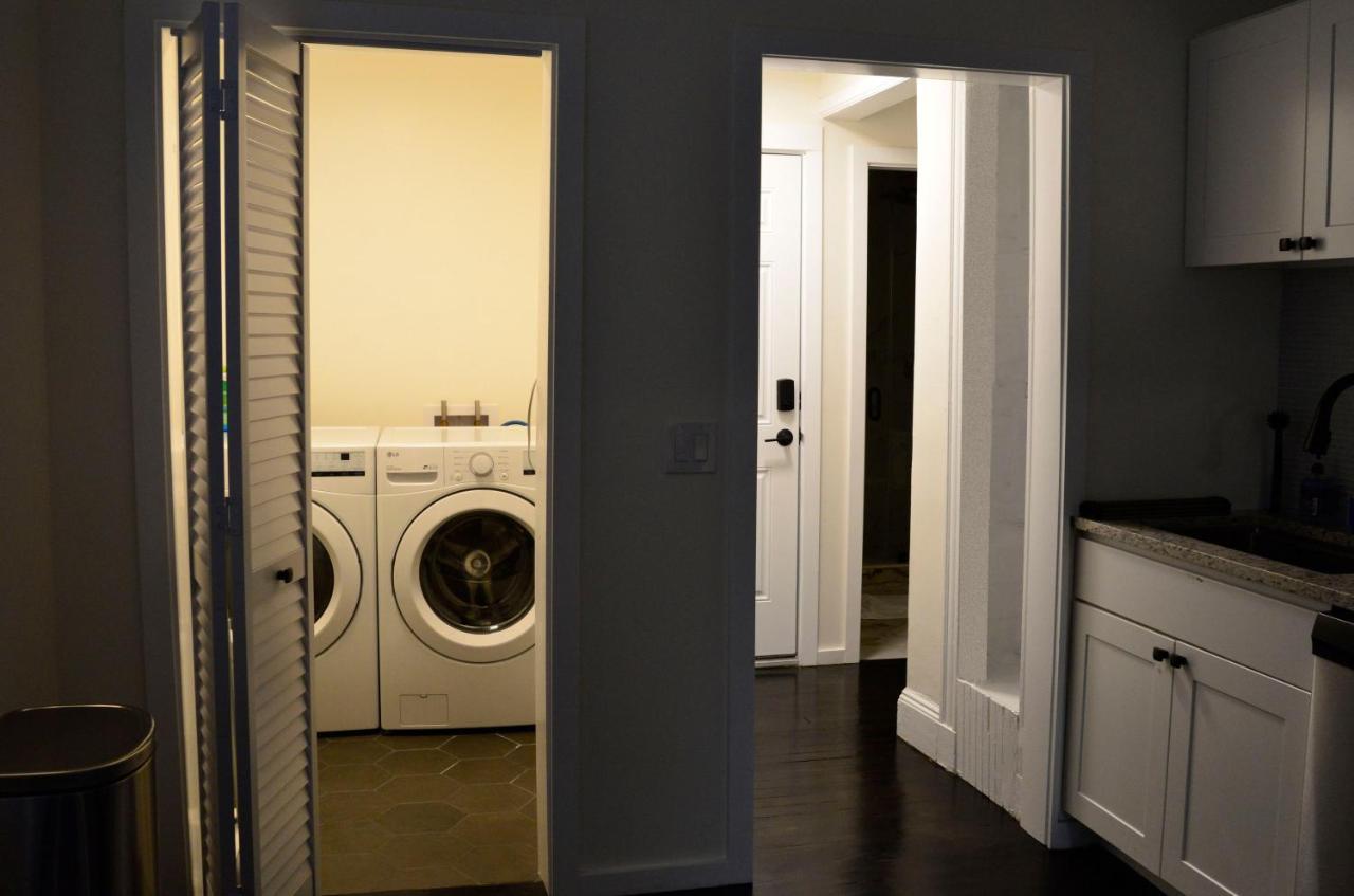 Modern Two Bedroom Condo - Boston Stoneham Buitenkant foto